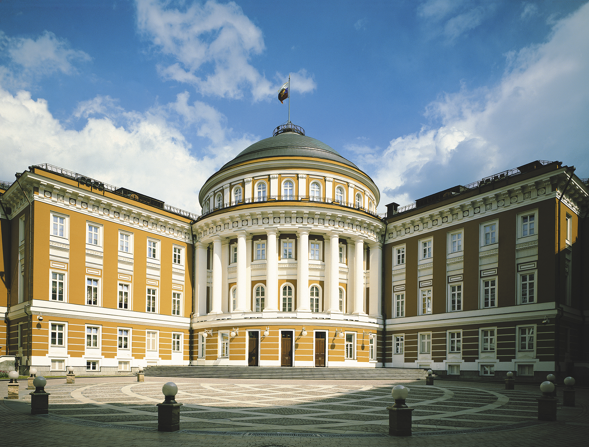 Сенат вн. двор фронт 13-16_3