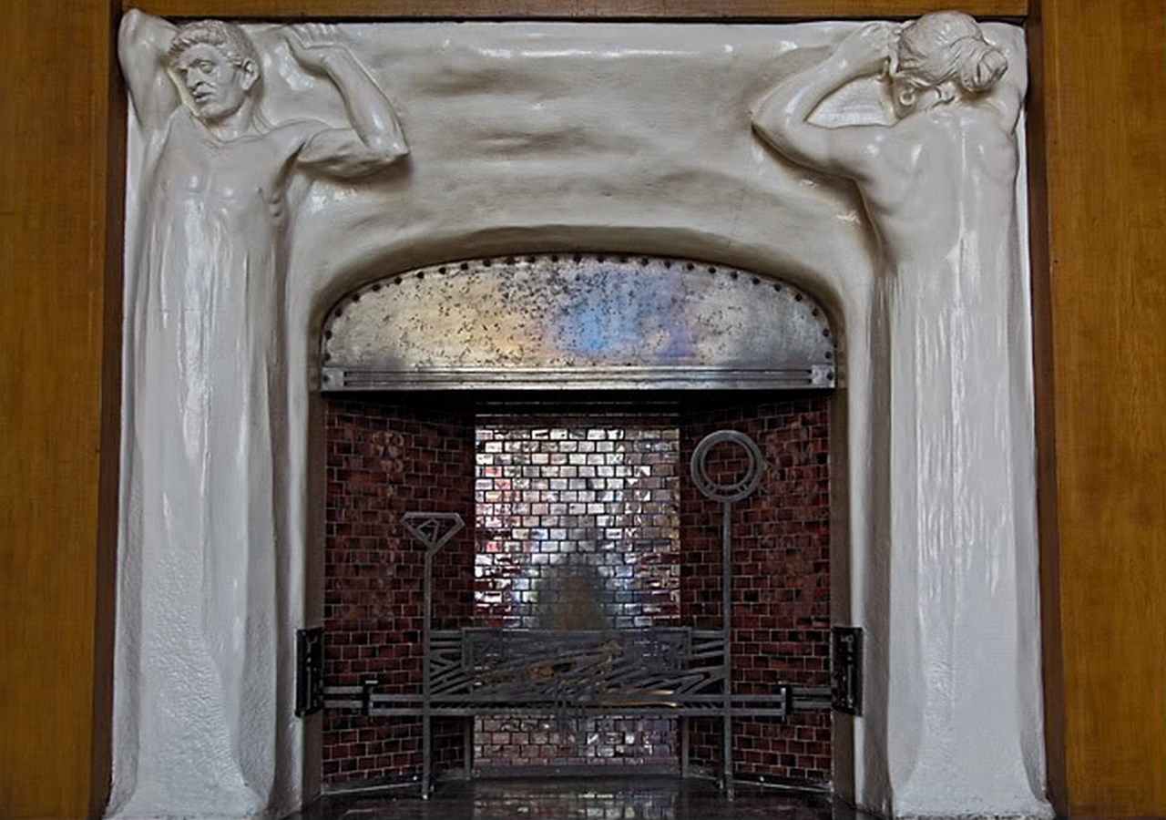 Камин в особняке Дерожинской / mirandalina.livejournal.com