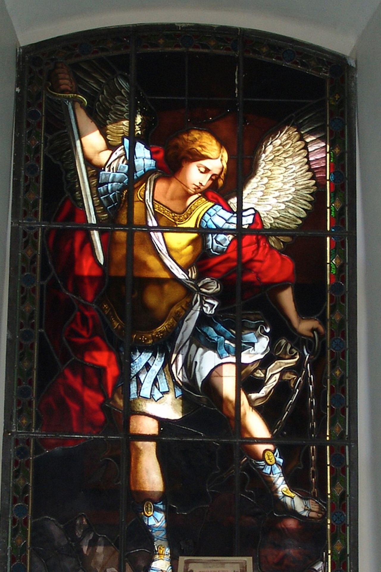 Нерчинск. Усадьба М.Д. Бутина. Витраж «Архангел Михаил, поражающий дьявола».