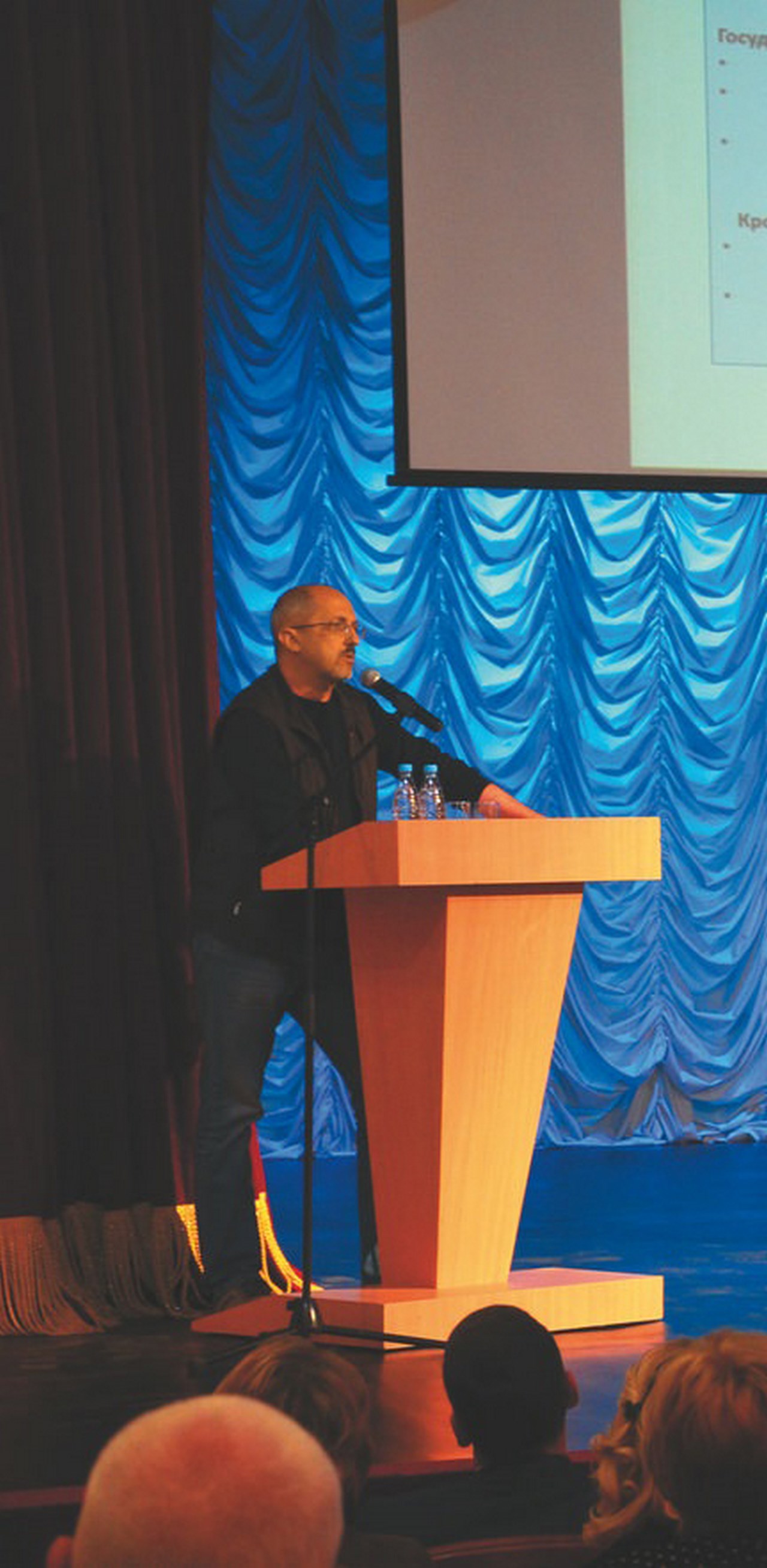 Выступает координатор движения Архнадзор Рустам Рахматуллин