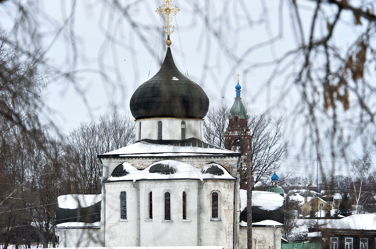 Георгиевский собор — белокаменный собор, расположенный на территории древнего детинца в городе Юрьеве-Польском Владимирской области