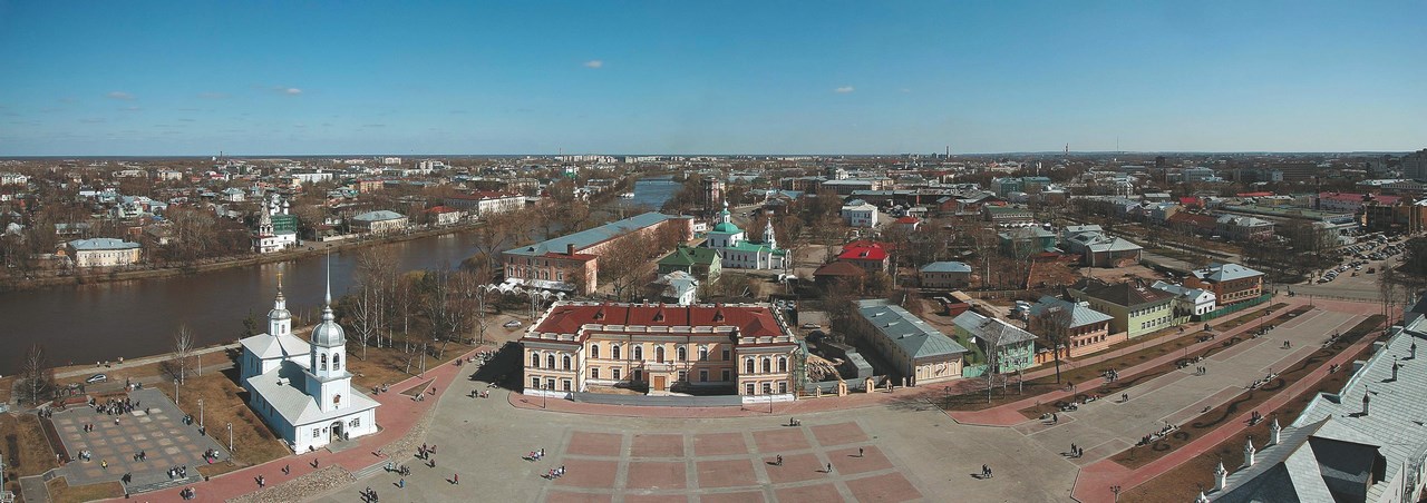 Панорама Вологды с колокольни Софийского собора